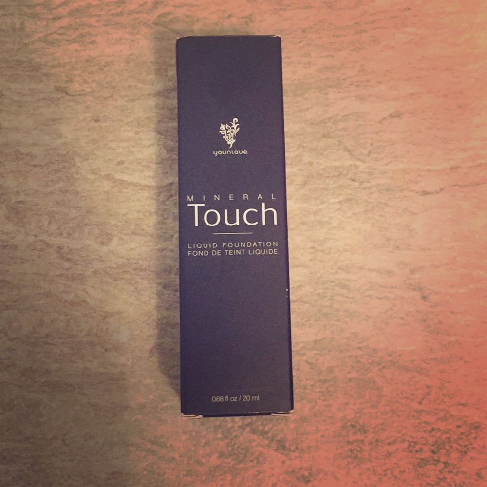 Younique Mineral Touch Liquid Foundation in Velour